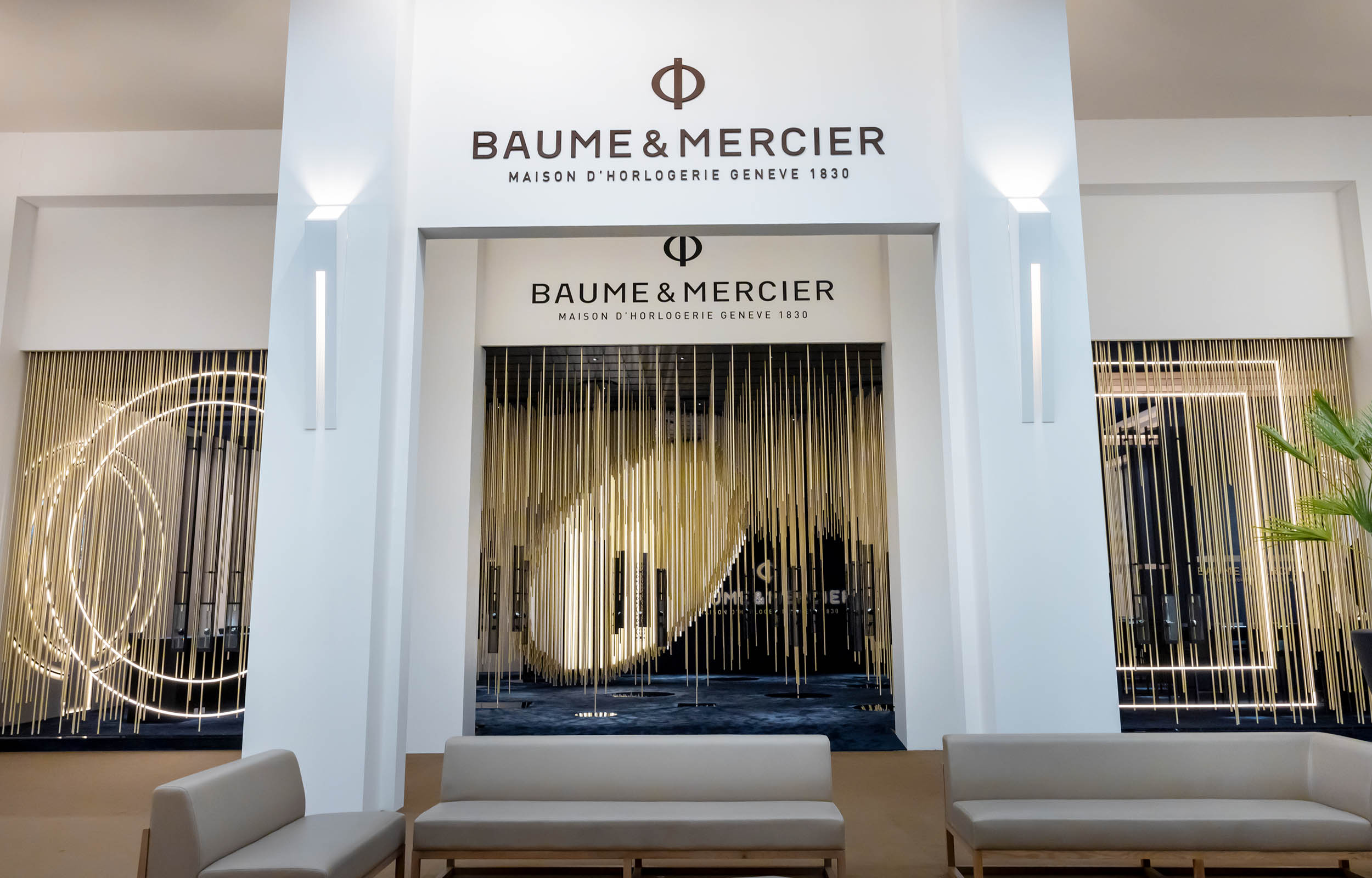 Exhibition Architecture. Watches & Wonders Geneva. Baume & Mercier - MACH Architektur.