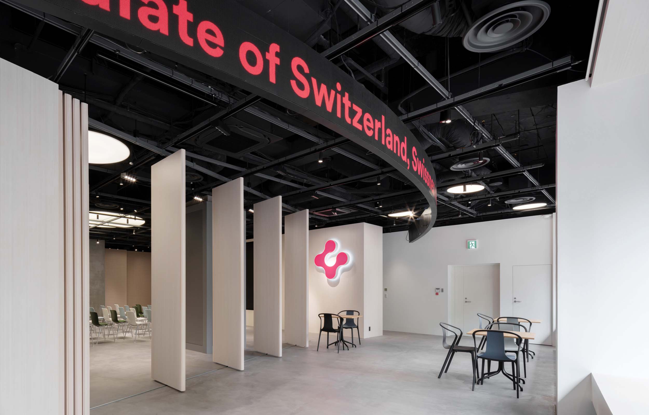 Multifunktionsraum, Schiebewand, Flexibilität, Konferenz, Büro, Arbeitswelten, Swissnex Osaka, Japan – Mach Architektur